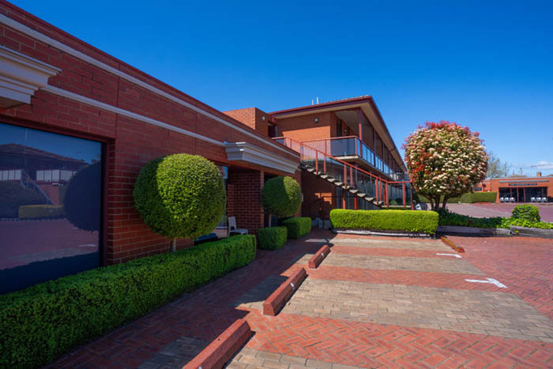 Sovereign Park Motor Inn
