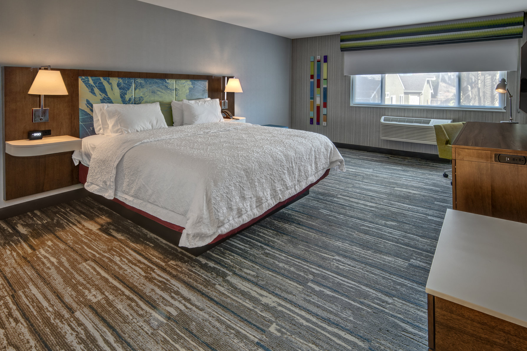 Hampton by Hilton Encinitas-Cardiff Beach Area - Tap to explore photos