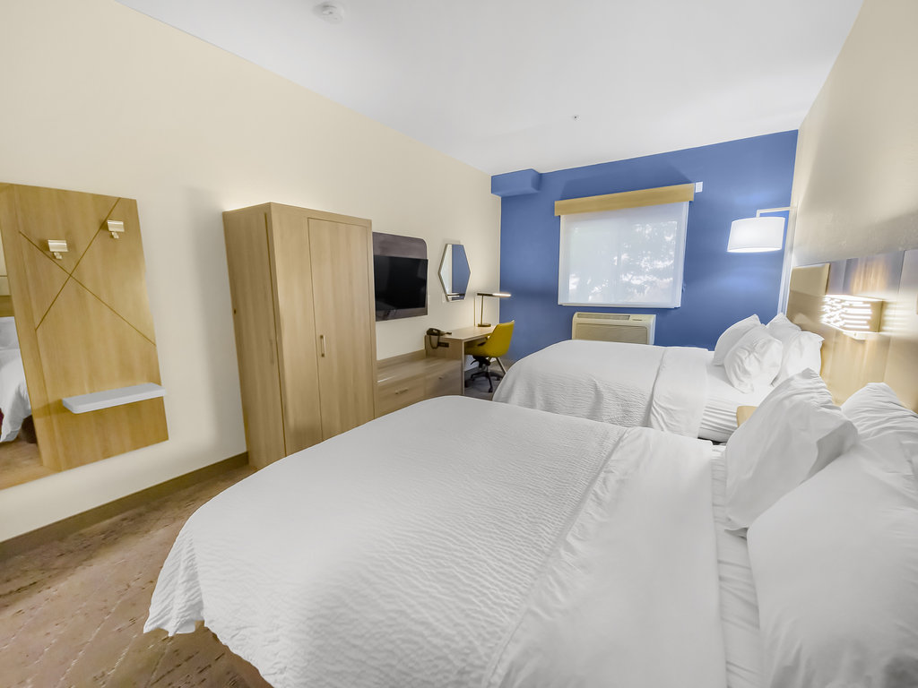 Holiday Inn Express Salt Lake City South - Midvale - Tap to explore photos