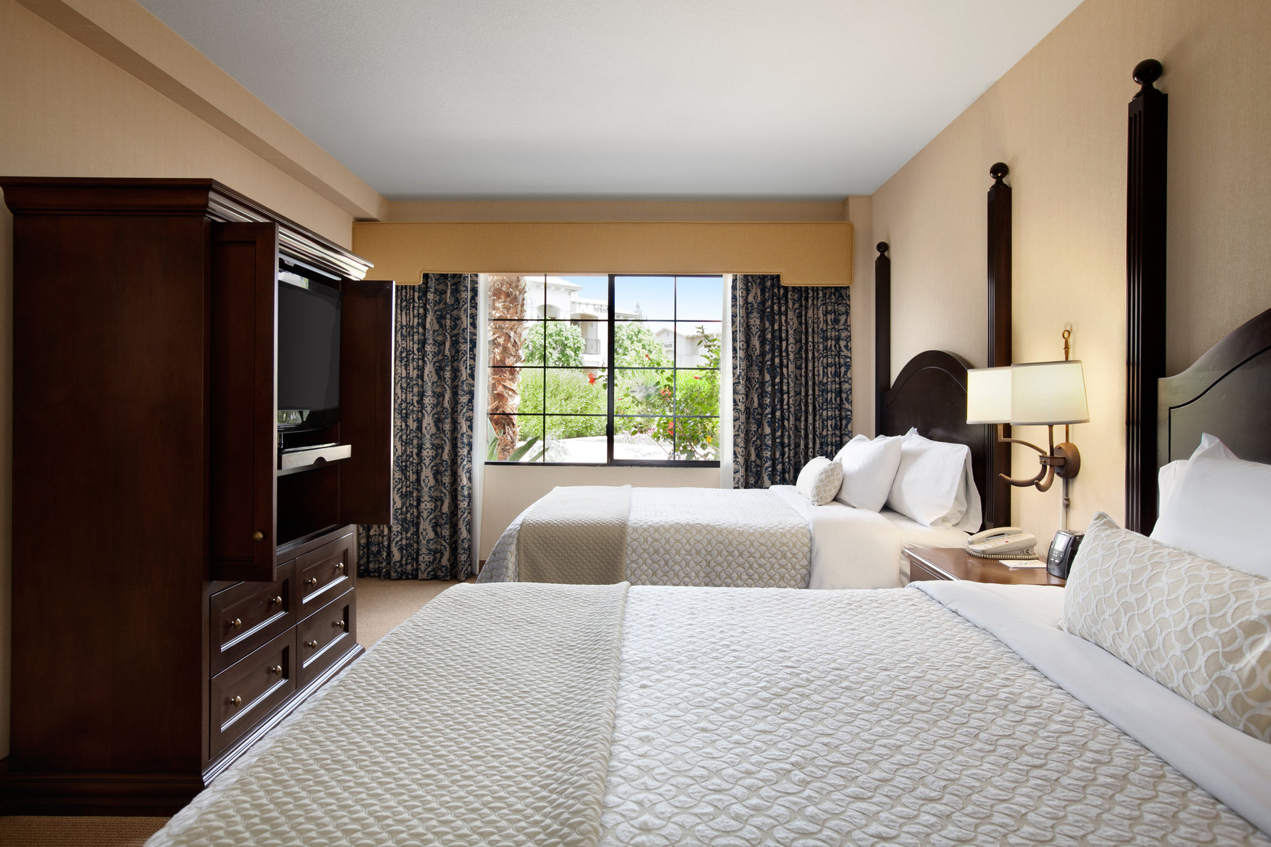 Embassy Suites La Quinta Hotel & Spa - Tap to explore photos