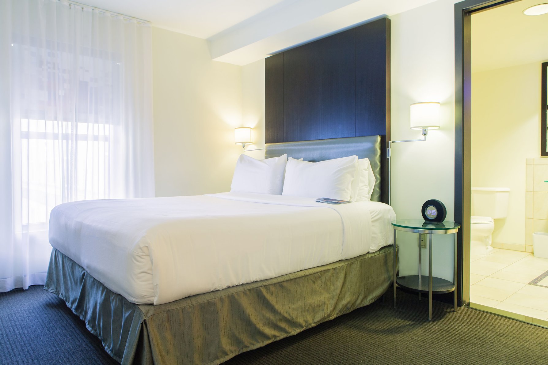 Aloft Silicon Valley by Marriott - Tap to explore photos
