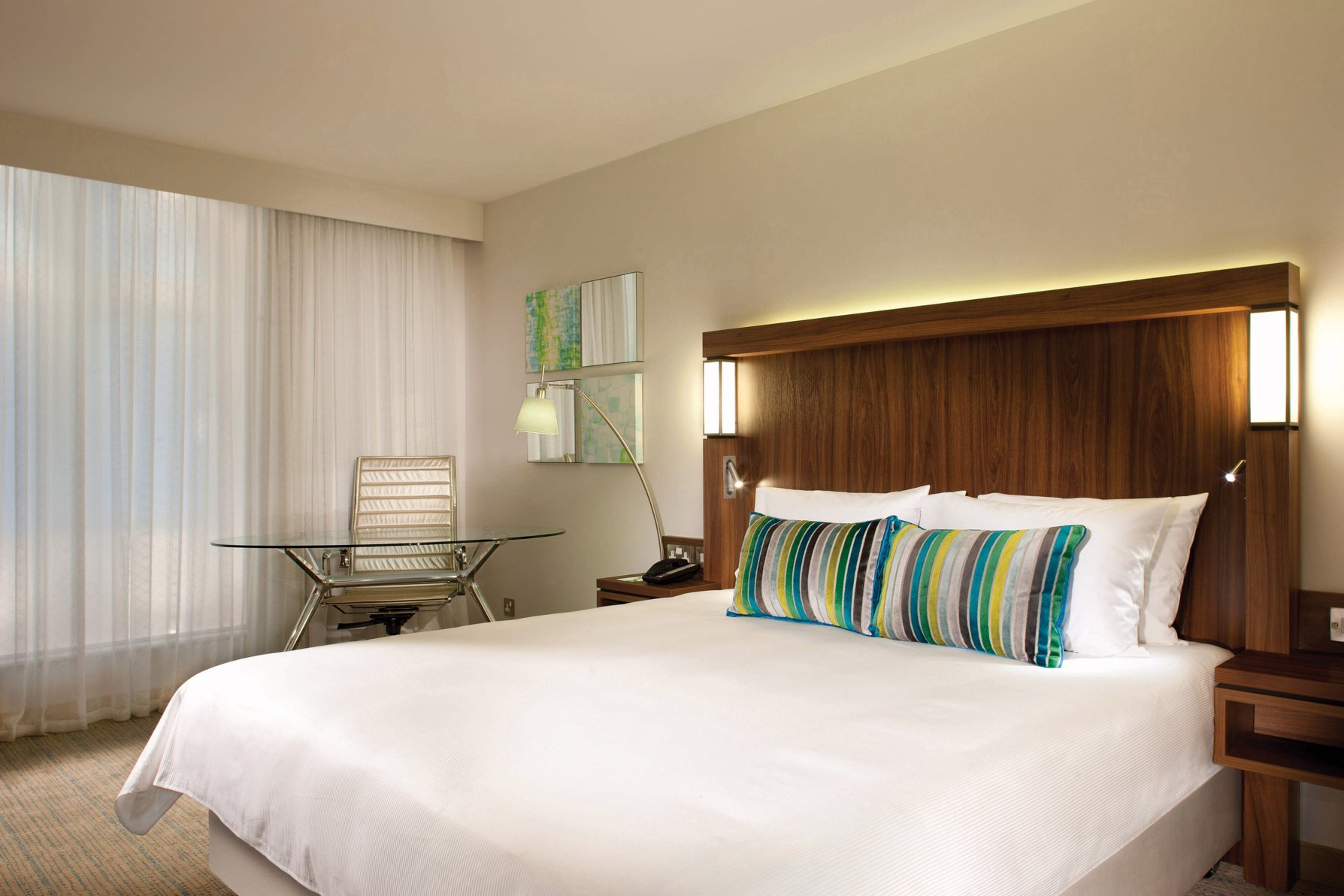 Courtyard By Marriott Aberdeen - Tap to explore photos