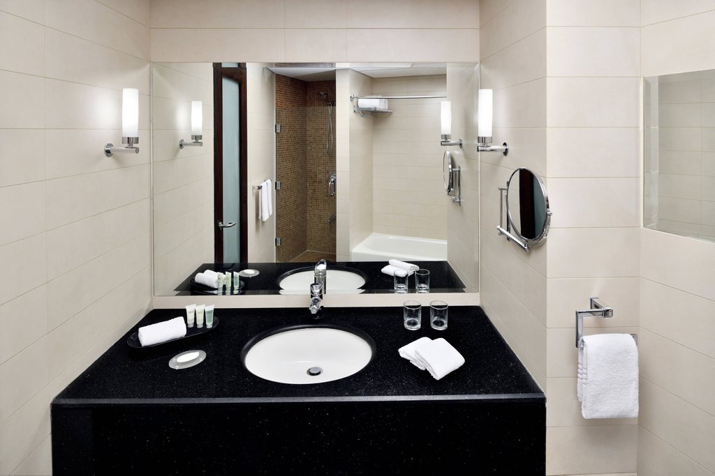 Courtyard Riyadh by Marriott Diplomatic Quarter - Tap to explore photos