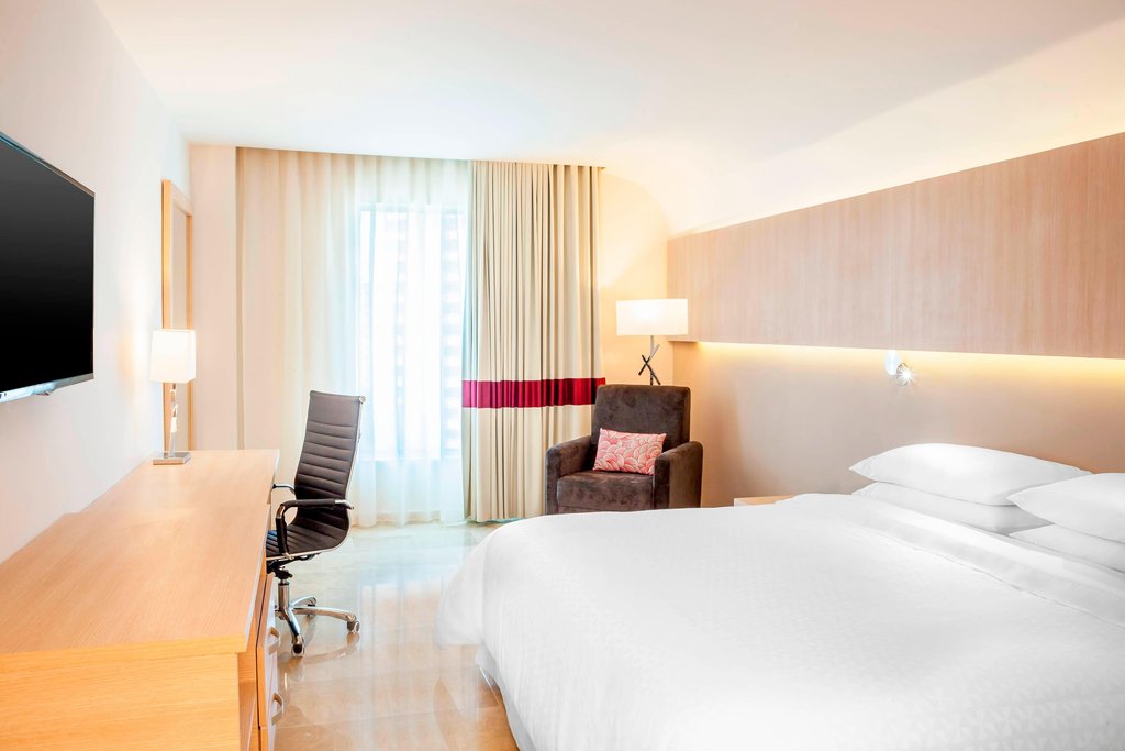 Four Points By Sheraton Barranquilla - Tap to explore photos