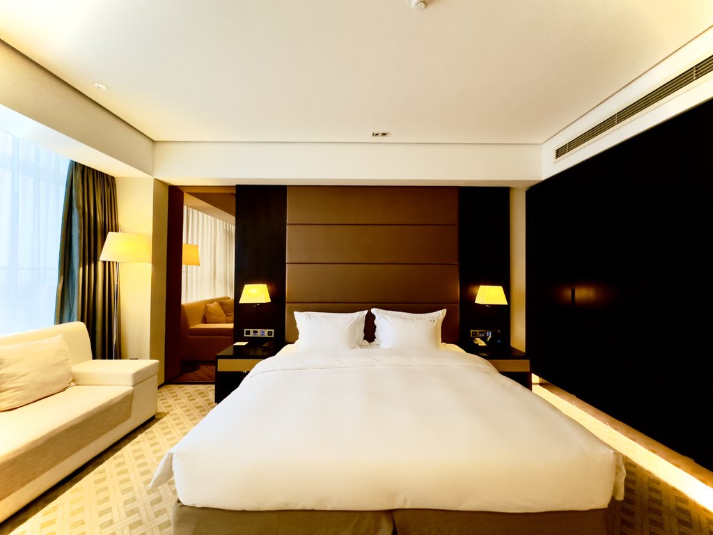 Holiday Inn NANTONG OASIS INTERNATIONAL - Tap to explore photos