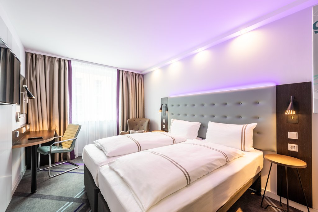 Premier Inn Hamburg City Millerntor - Tap to explore photos