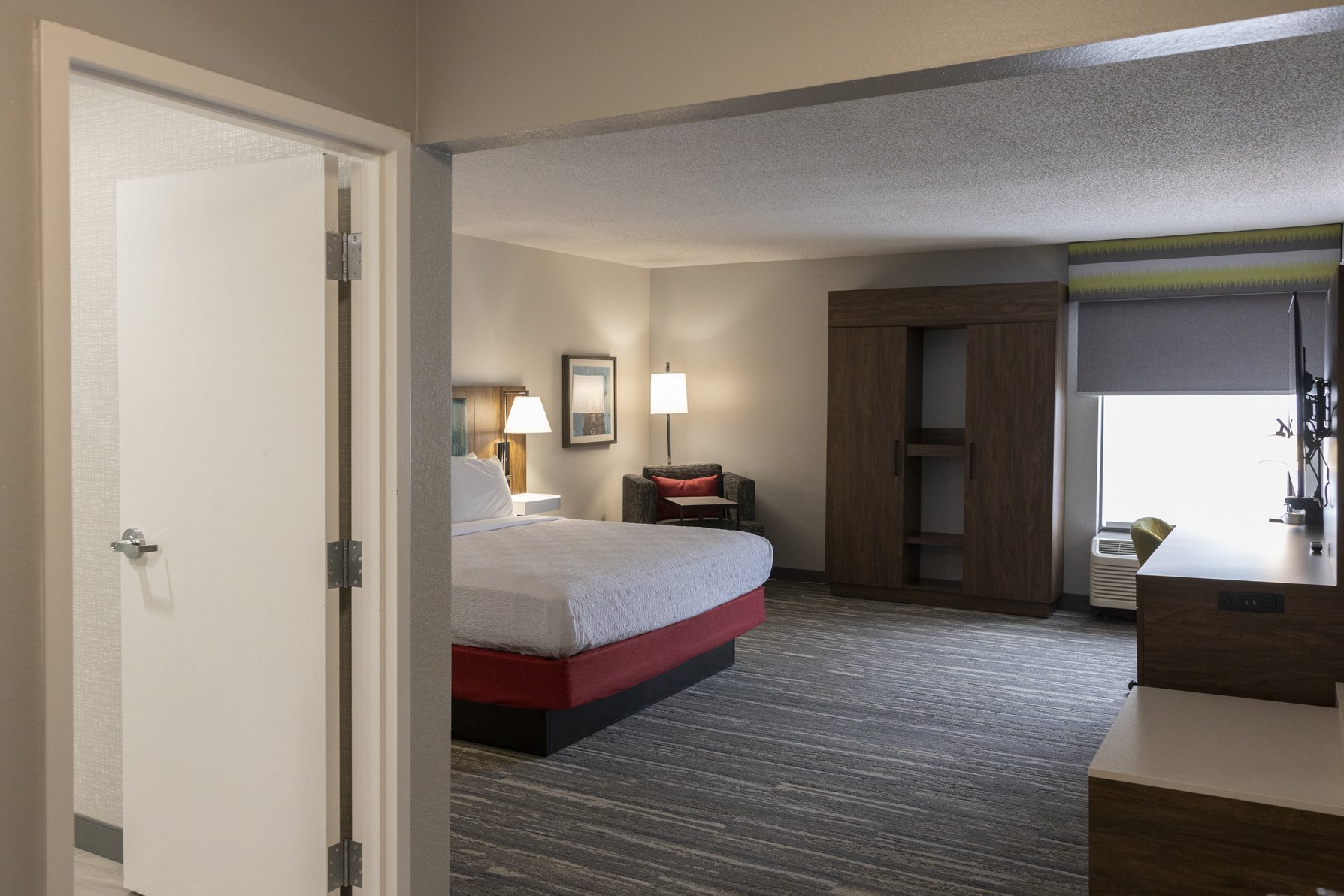 Hampton Inn Akron/Kent Area - Tap to explore photos