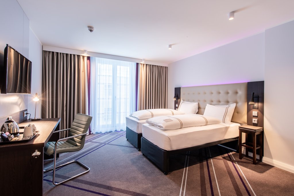 Premier Inn Leipzig City Oper - Tap to explore photos