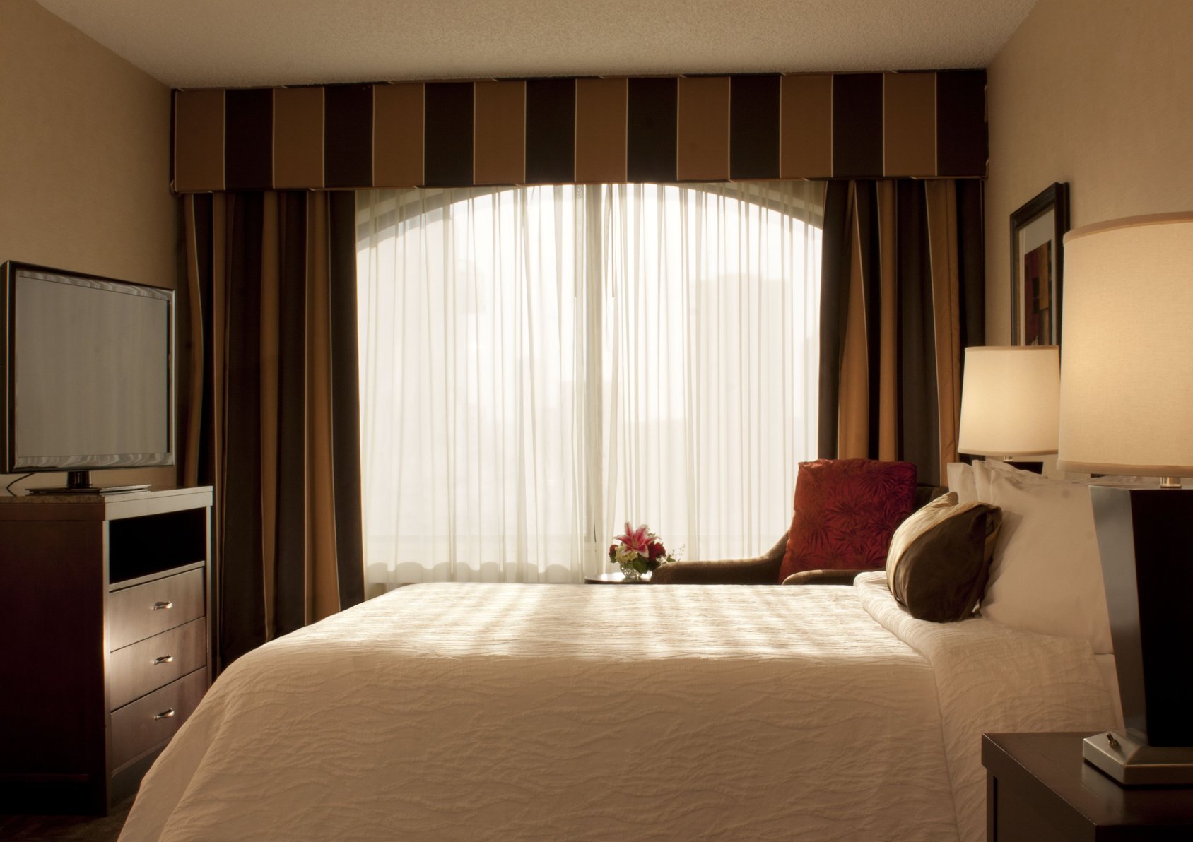 Hilton Garden Inn Austin Downtown/Convention Center - Tap to explore photos