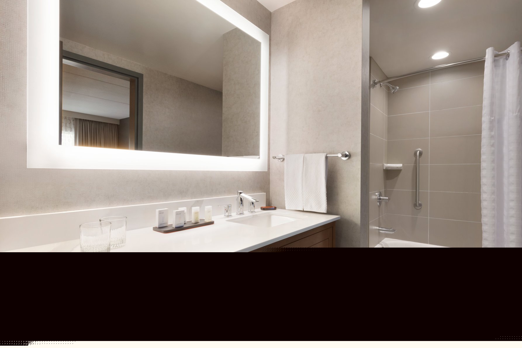 Embassy Suites Chicago Naperville - Tap to explore photos