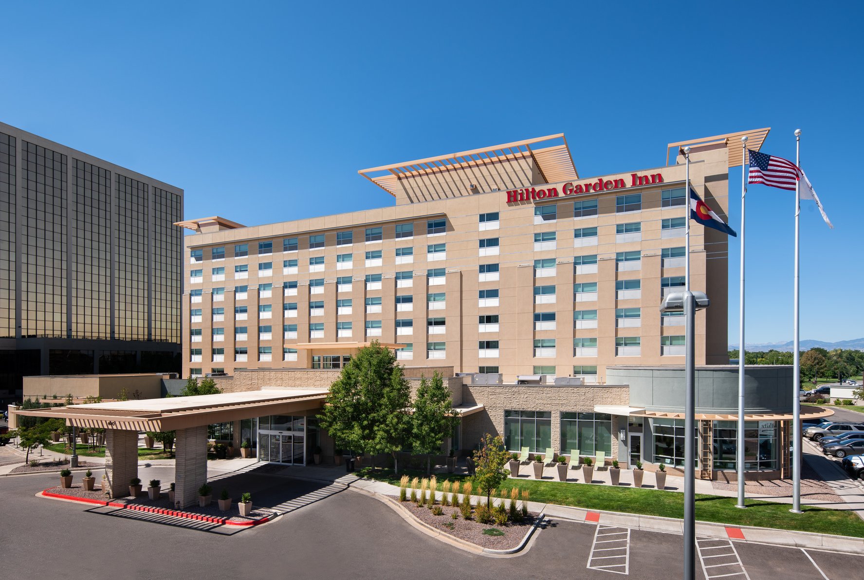 Hilton Garden Inn Denver/Cherry Creek - Tap to explore photos
