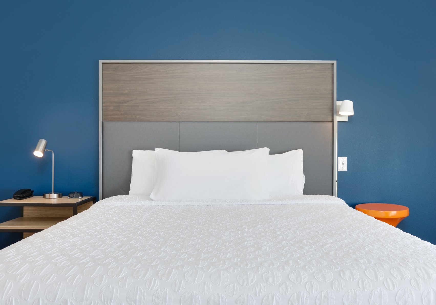 Tru by Hilton Euless DFW West - Tap to explore photos