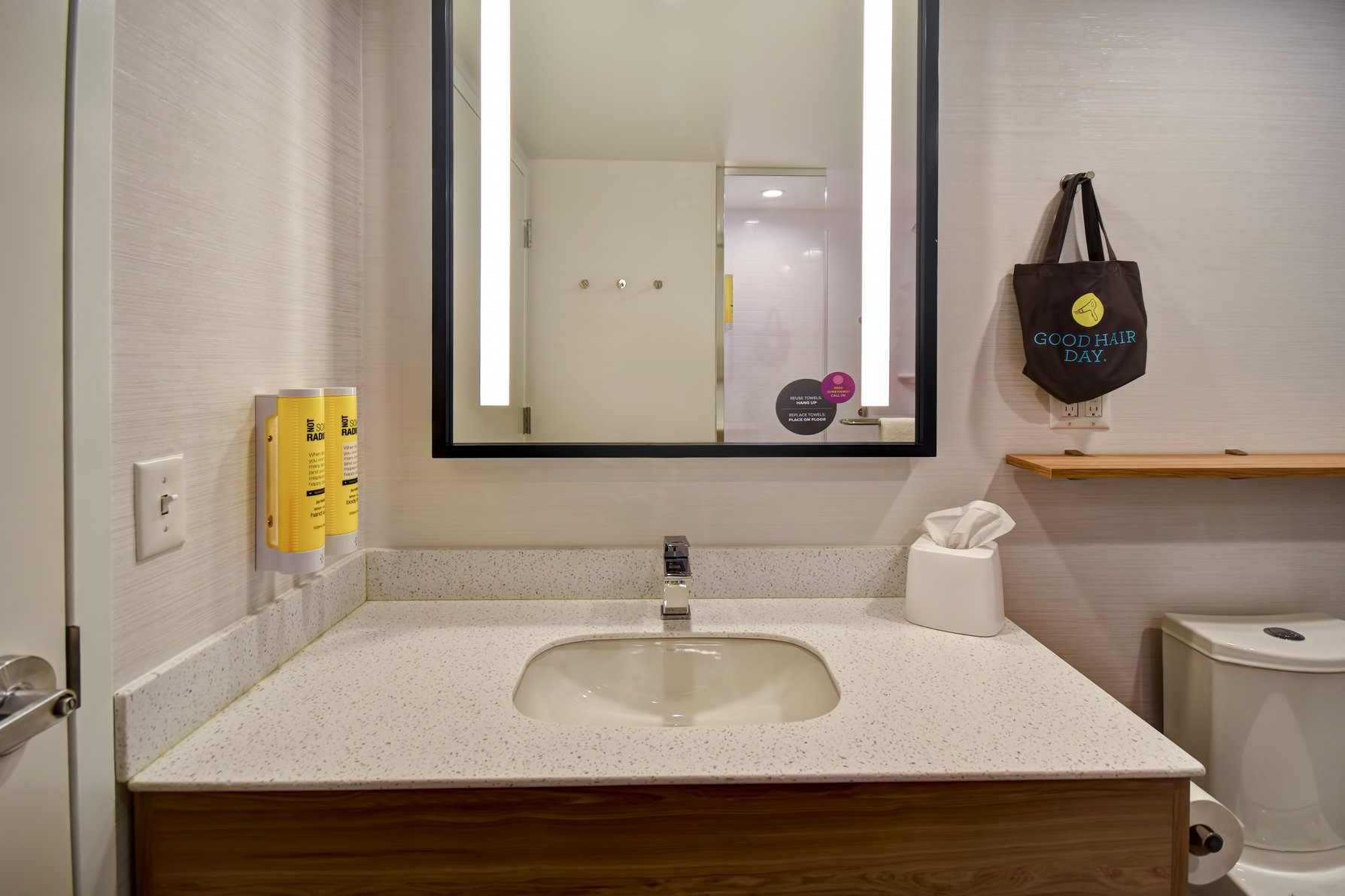Tru by Hilton Sterling Heights Detroit - Tap to explore photos