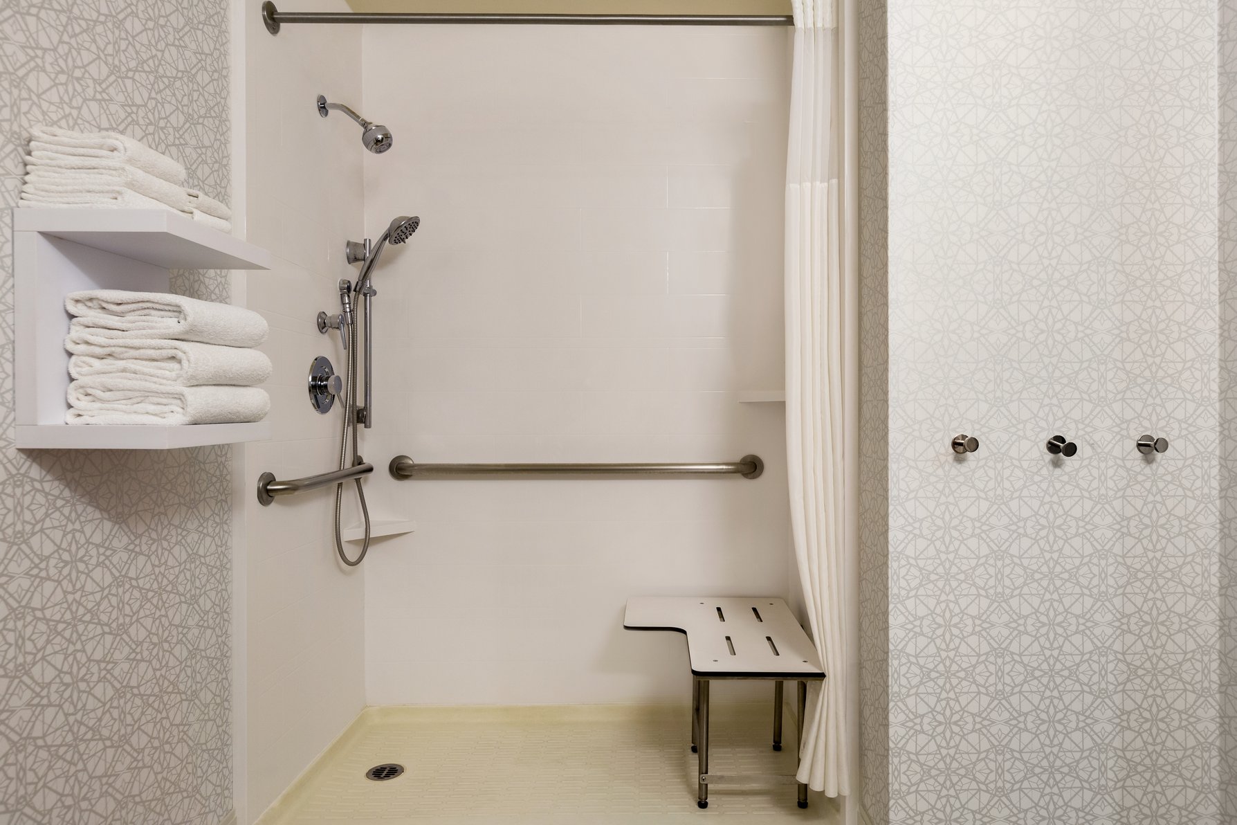 Hampton Inn by Hilton Sedona - Tap to explore photos