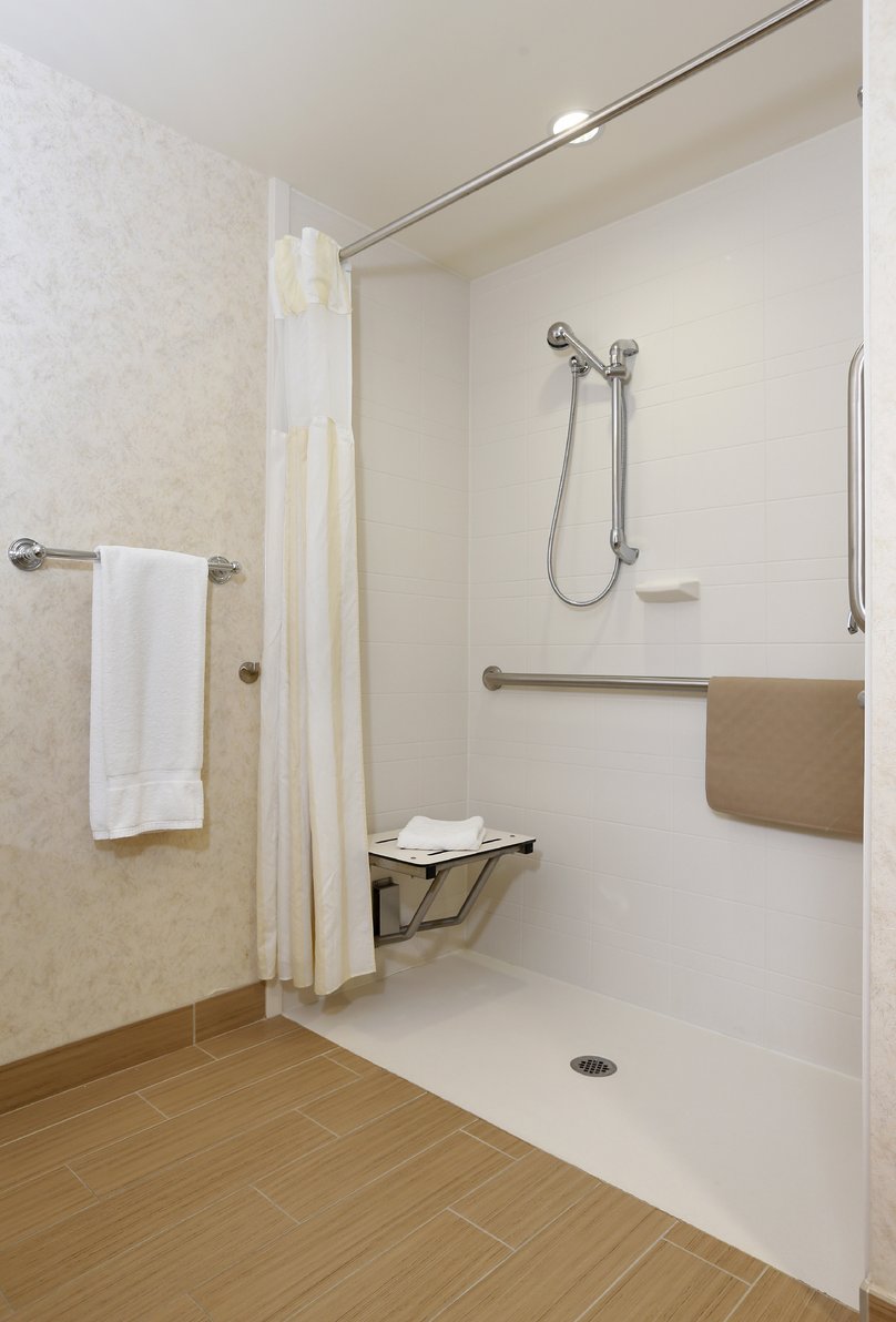 Hilton Garden Inn Cedar Falls Conference Center - Tap to explore photos