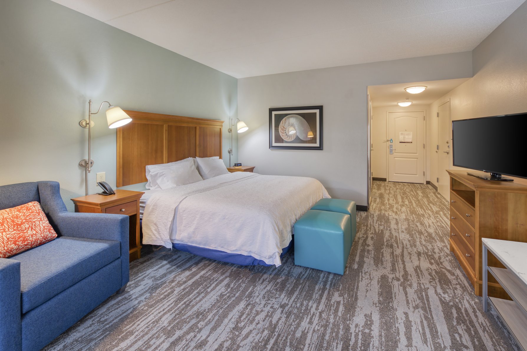 Hampton Inn Wilmington University Area - Tap to explore photos