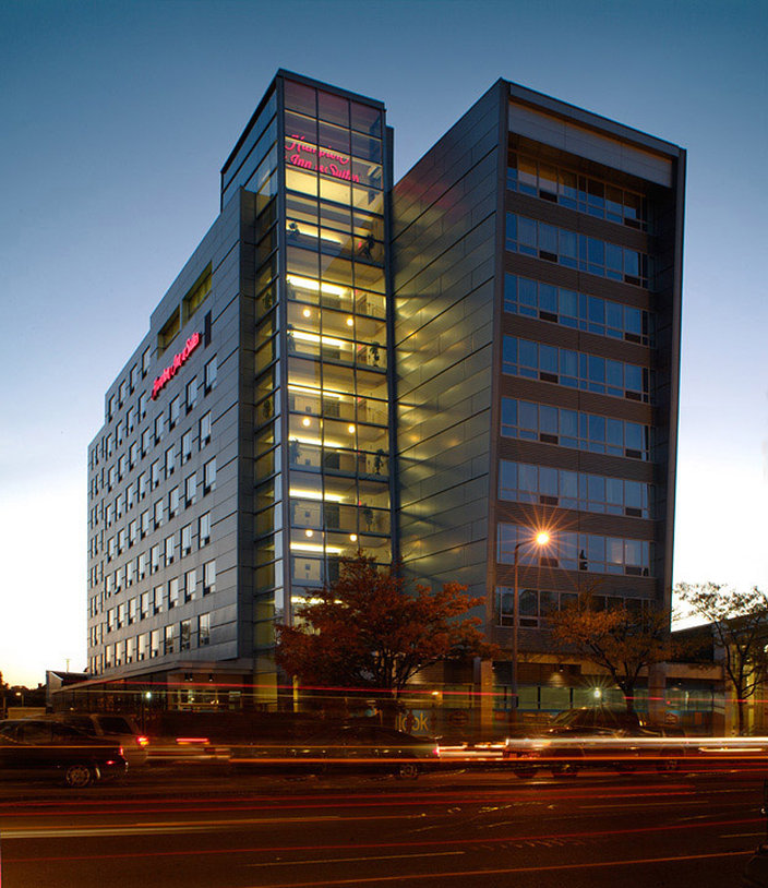 Hampton Inn & Suites Boston-Crosstown Center