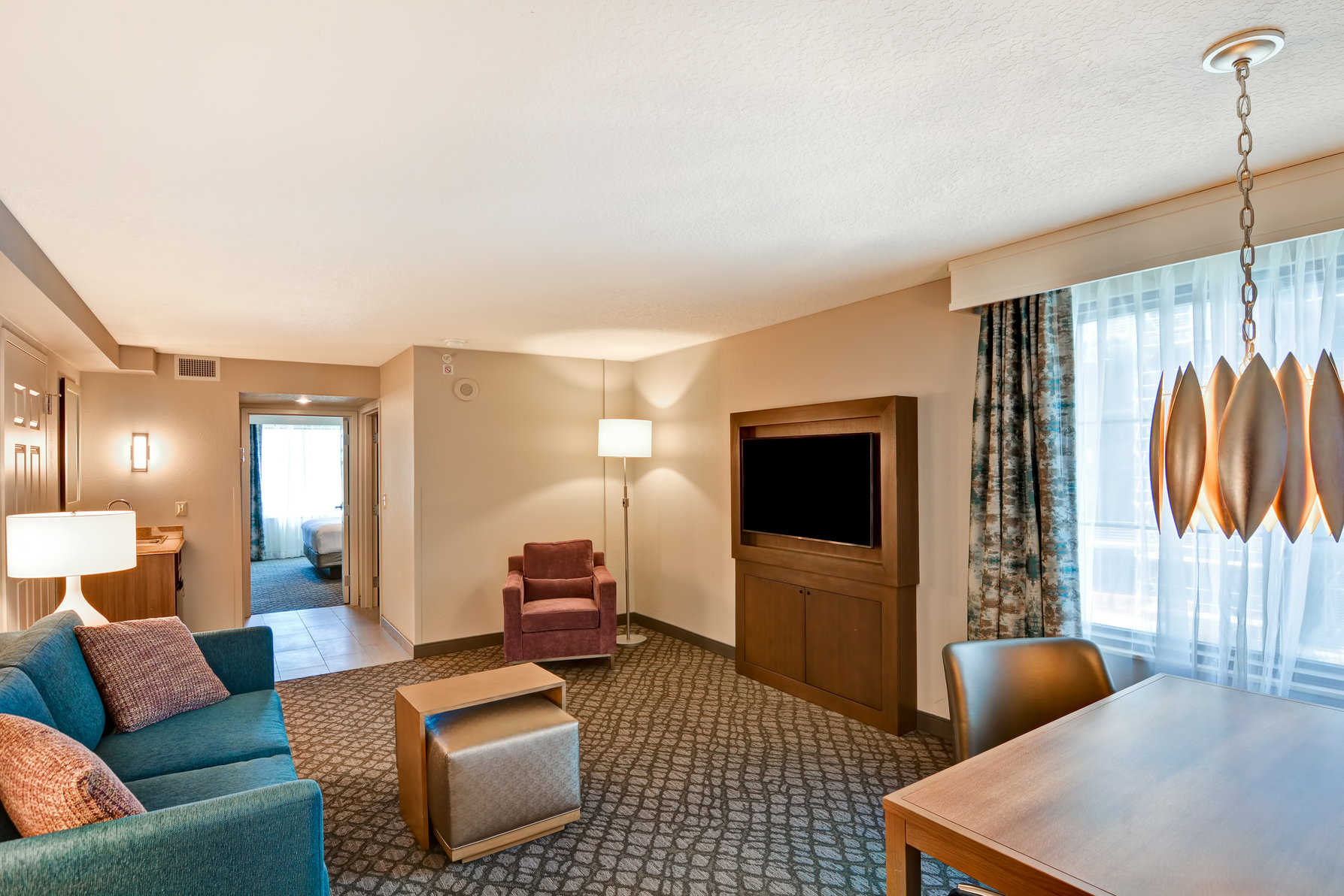 Embassy Suites Orlando - Downtown - Tap to explore photos