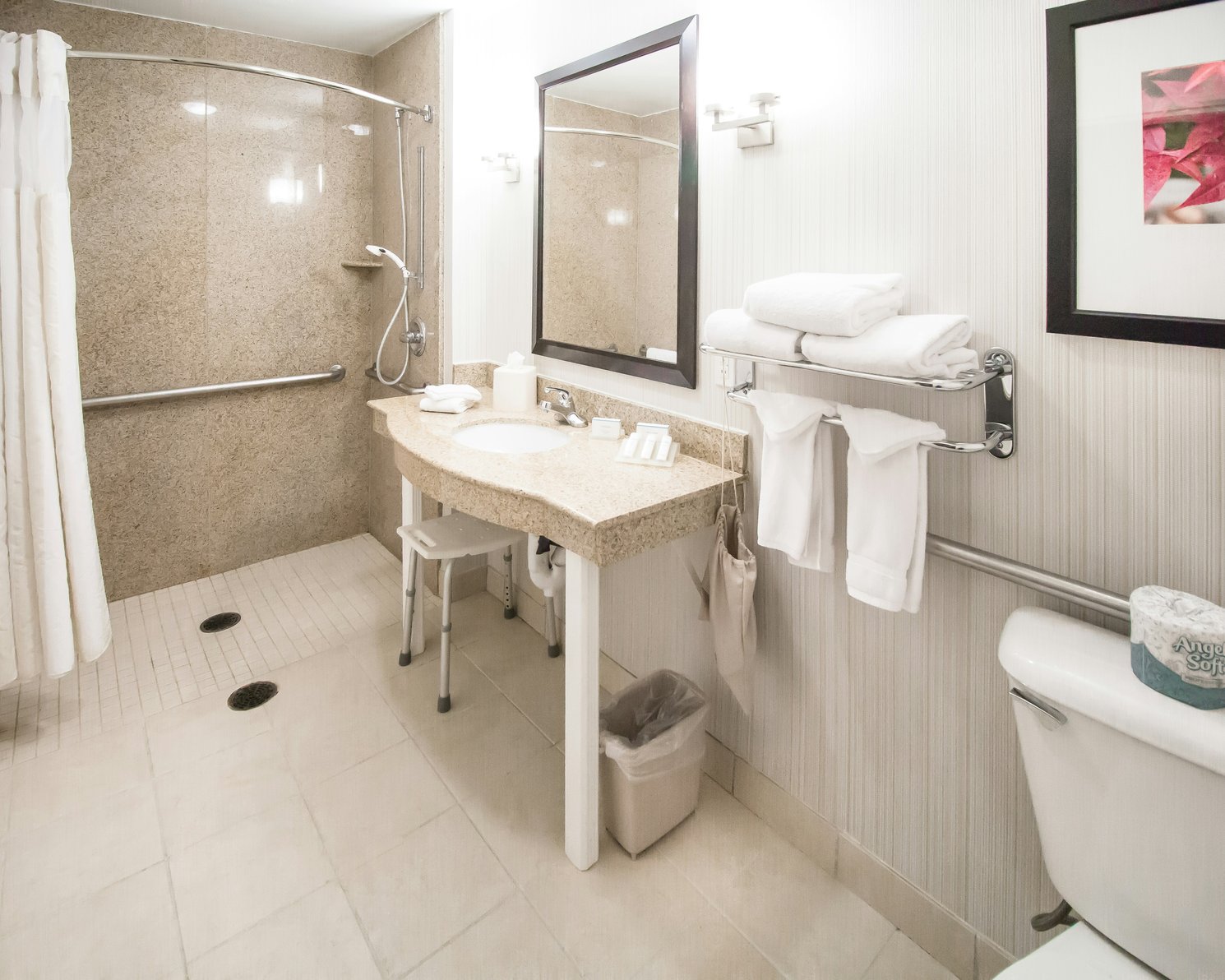 Hilton Garden Inn Avondale - Tap to explore photos