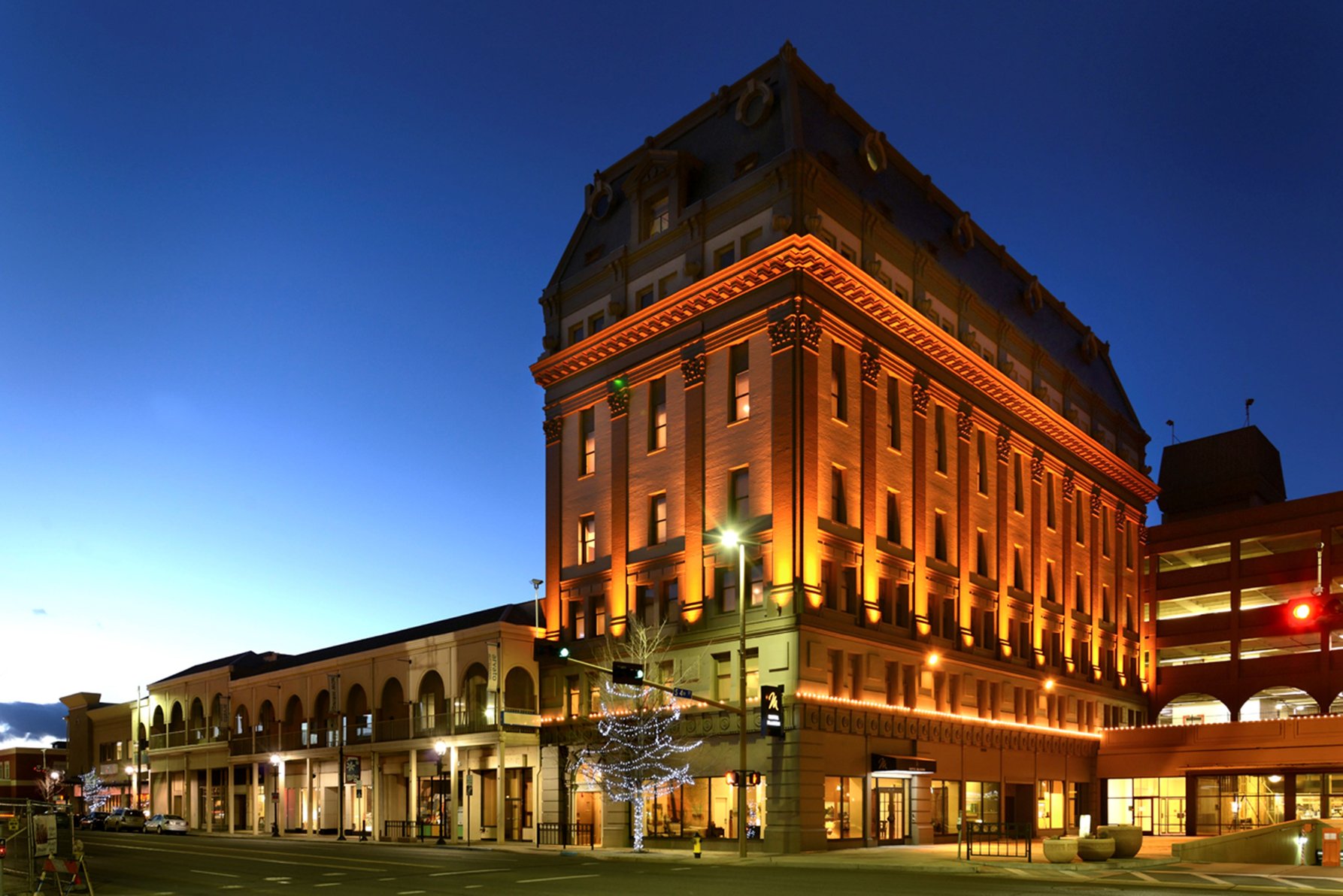 Hotel Maison Yakima Tapestry Collection by Hilton - Tap to explore photos