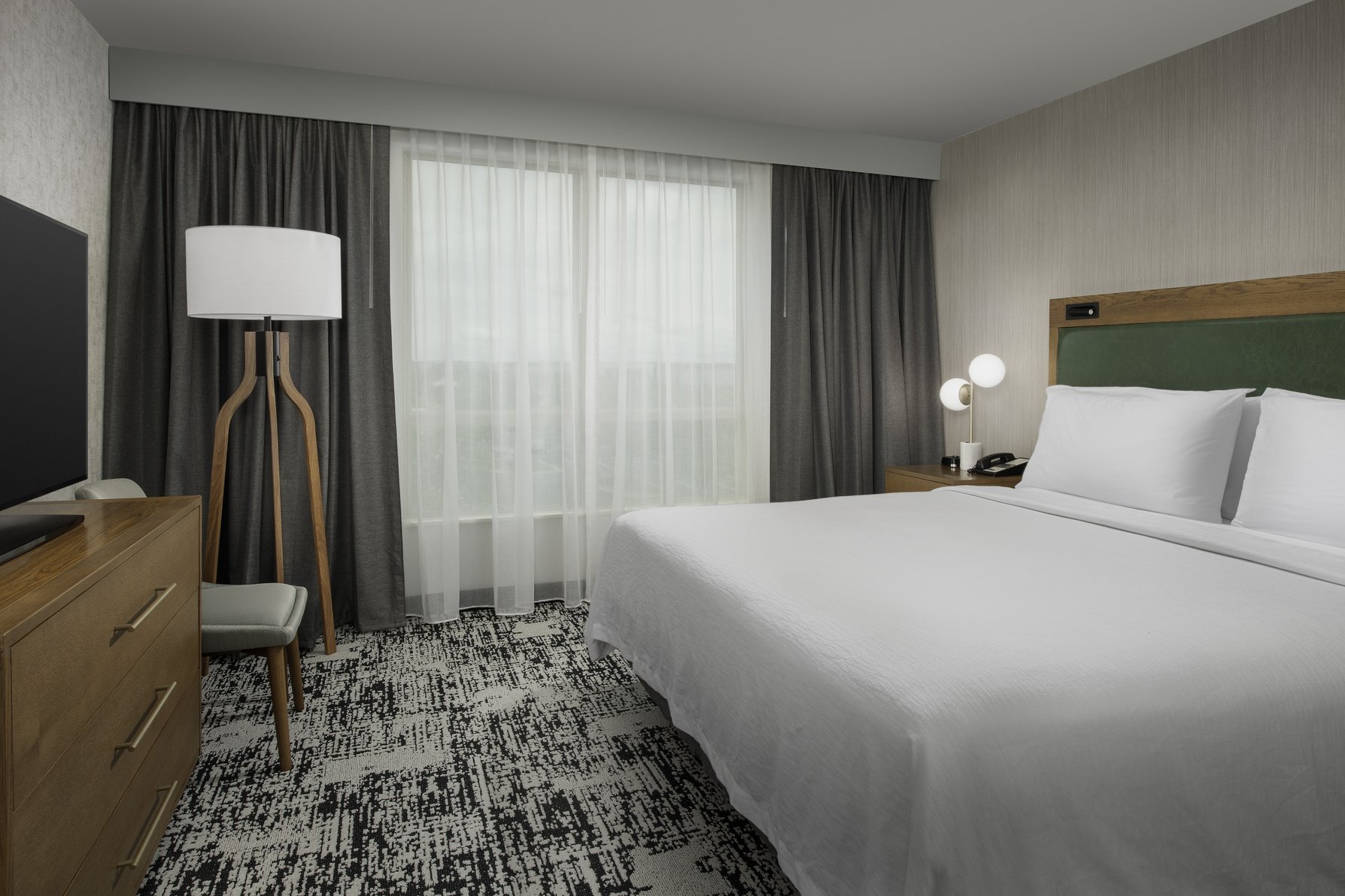 Embassy Suites Dulles - North/Loudoun - Tap to explore photos