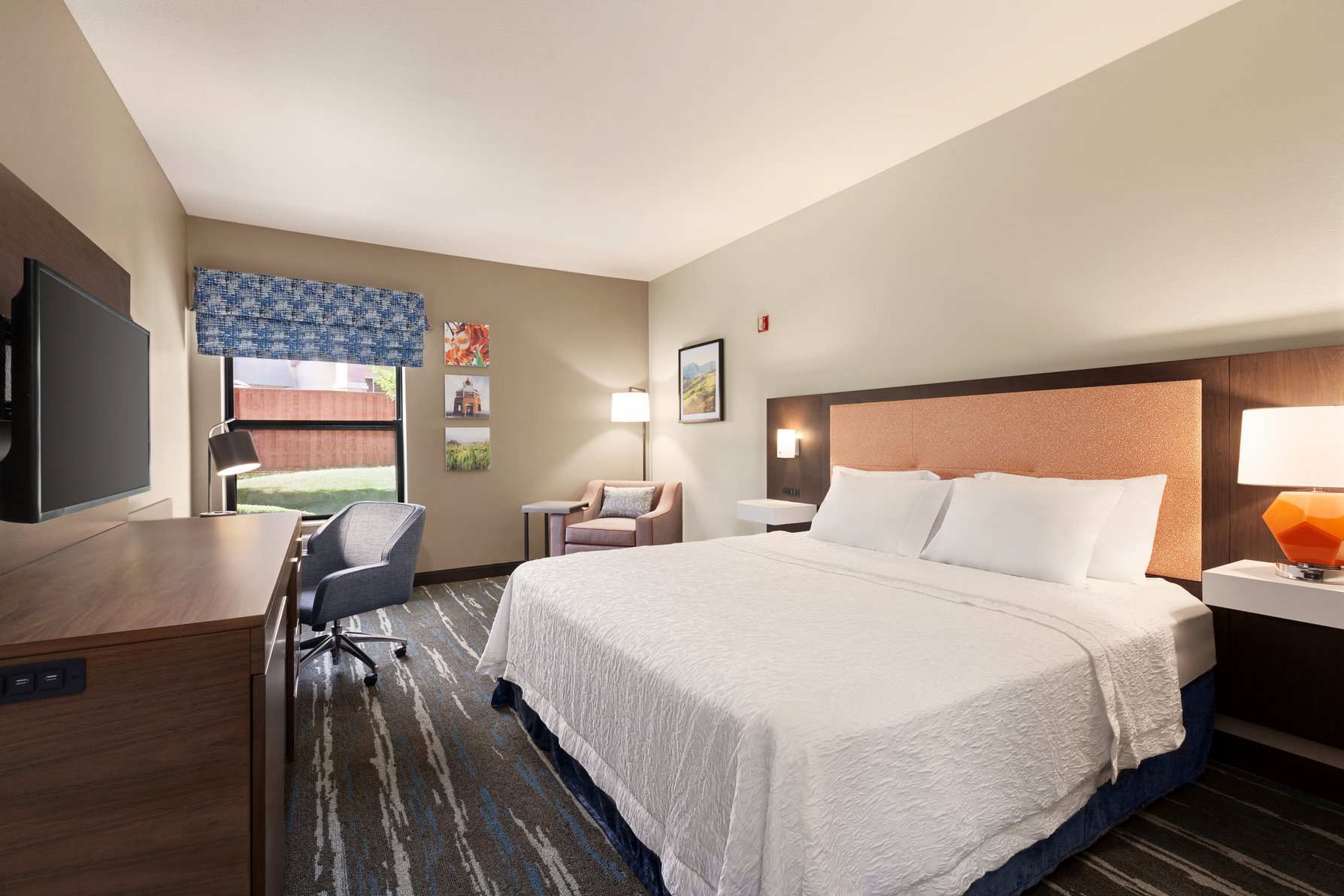 Hampton Inn by Hilton Tracy - Tap to explore photos