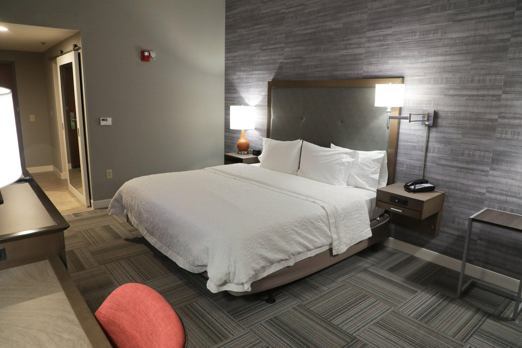 Hampton Inn by Hilton Muskogee - Tap to explore photos