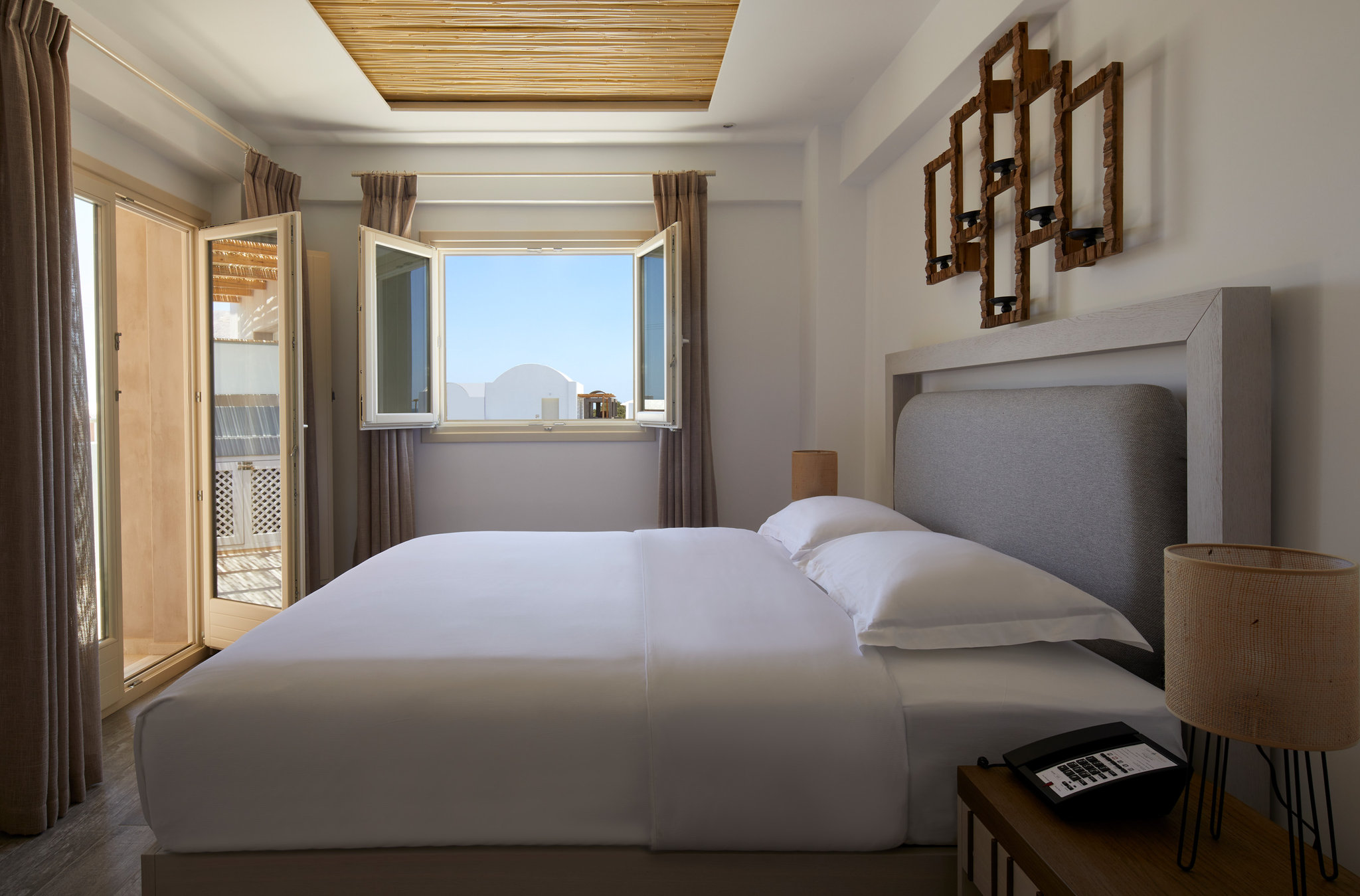 Sea Breeze Beach Resort, Curio by Hilton