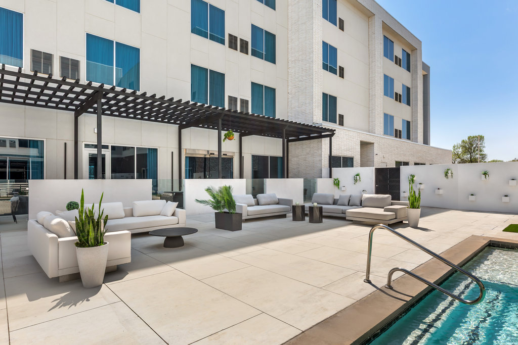 EVEN Hotel WACO - UNIVERSITY AREA - Tap to explore photos