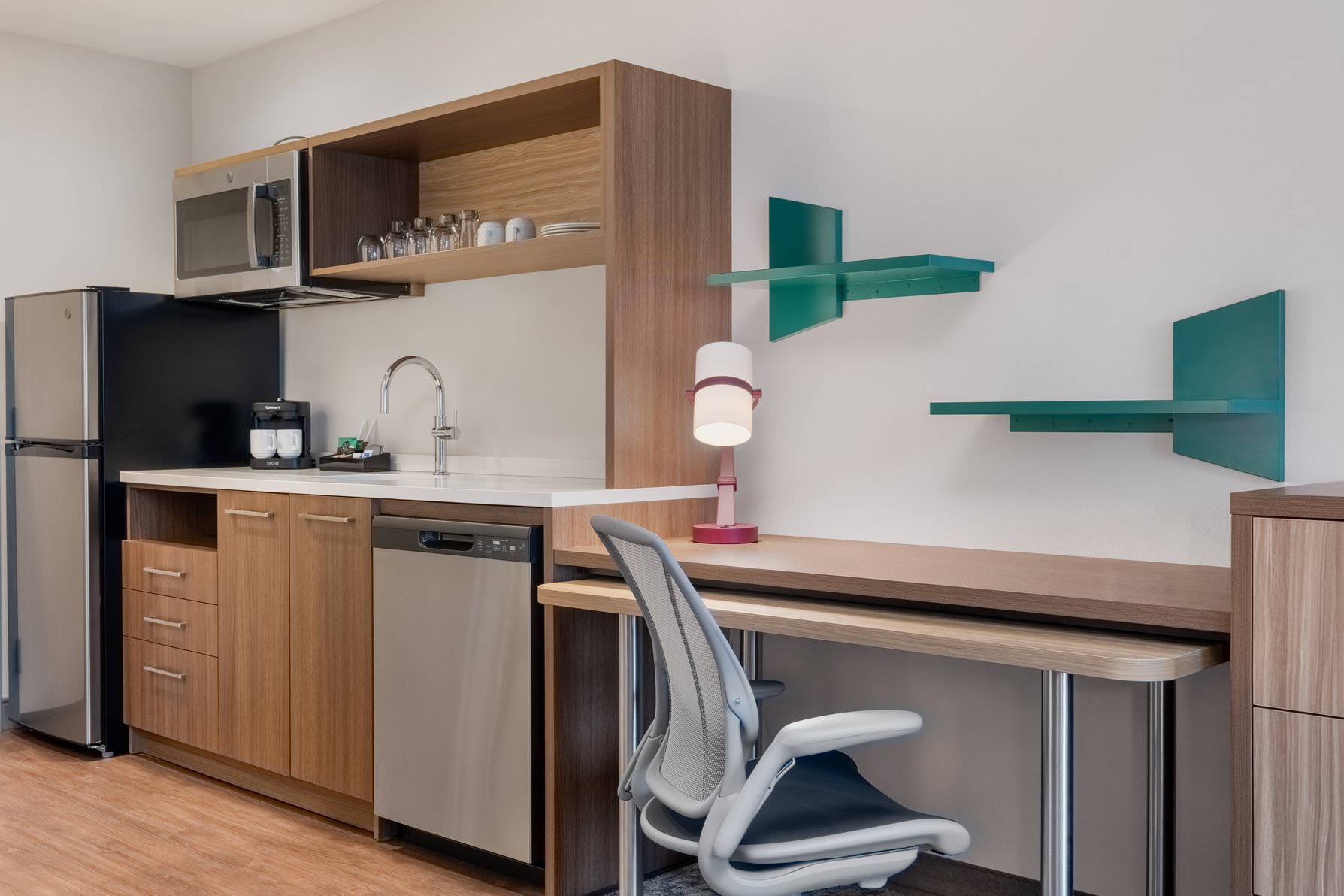 Home2 Suites by Hilton Houston Downtown Convention Center - Tap to explore photos