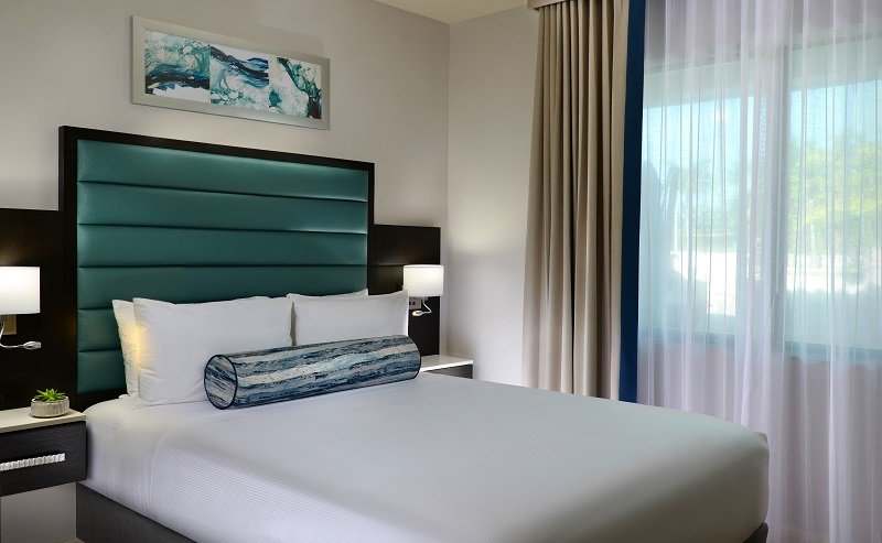 Naples Bay Resort & Marina