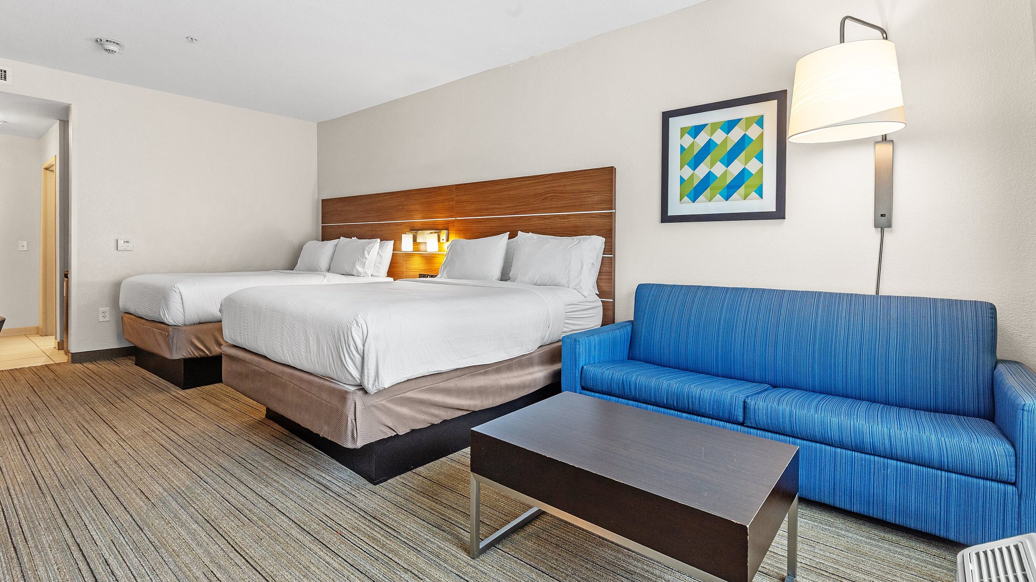 Holiday Inn Express & Suites Mobile - University Area - Tap to explore photos