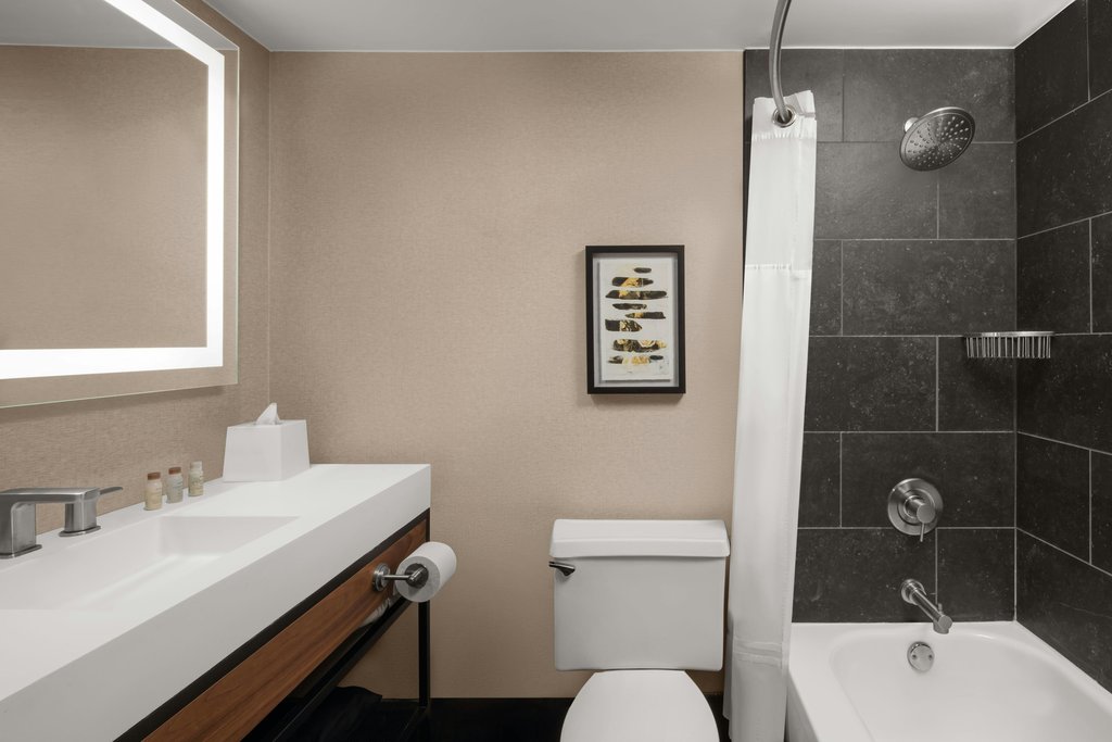 Renaissance Chicago North Shore Hotel by Marriott - Tap to explore photos