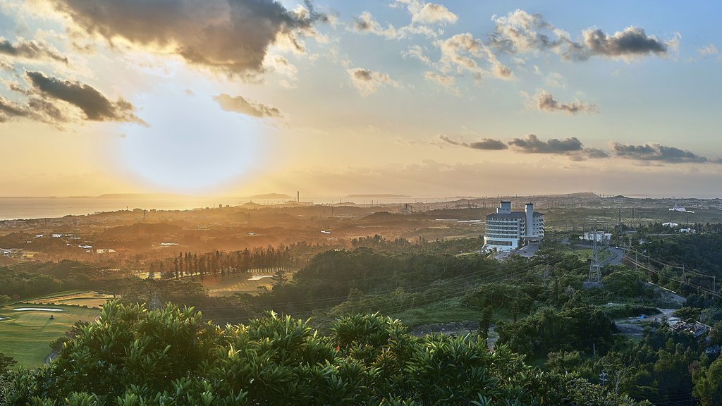 ANA Crowne Plaza Resort Okinawa Uruma Hills - Tap to explore photos