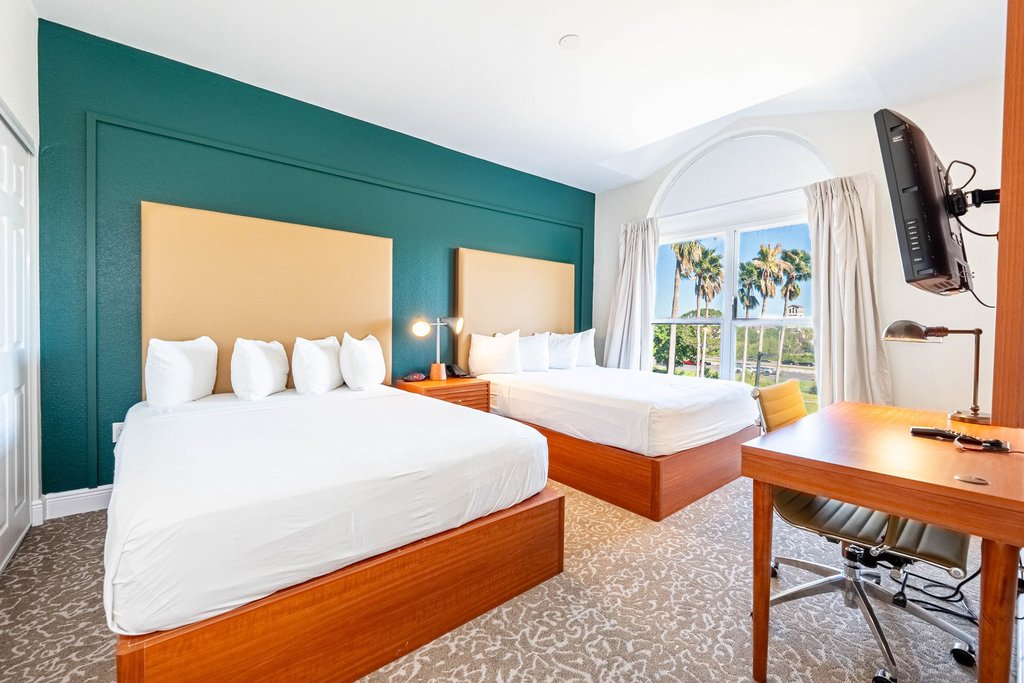 MONTREAL SUITES ORLANDO by IHG - Tap to explore photos