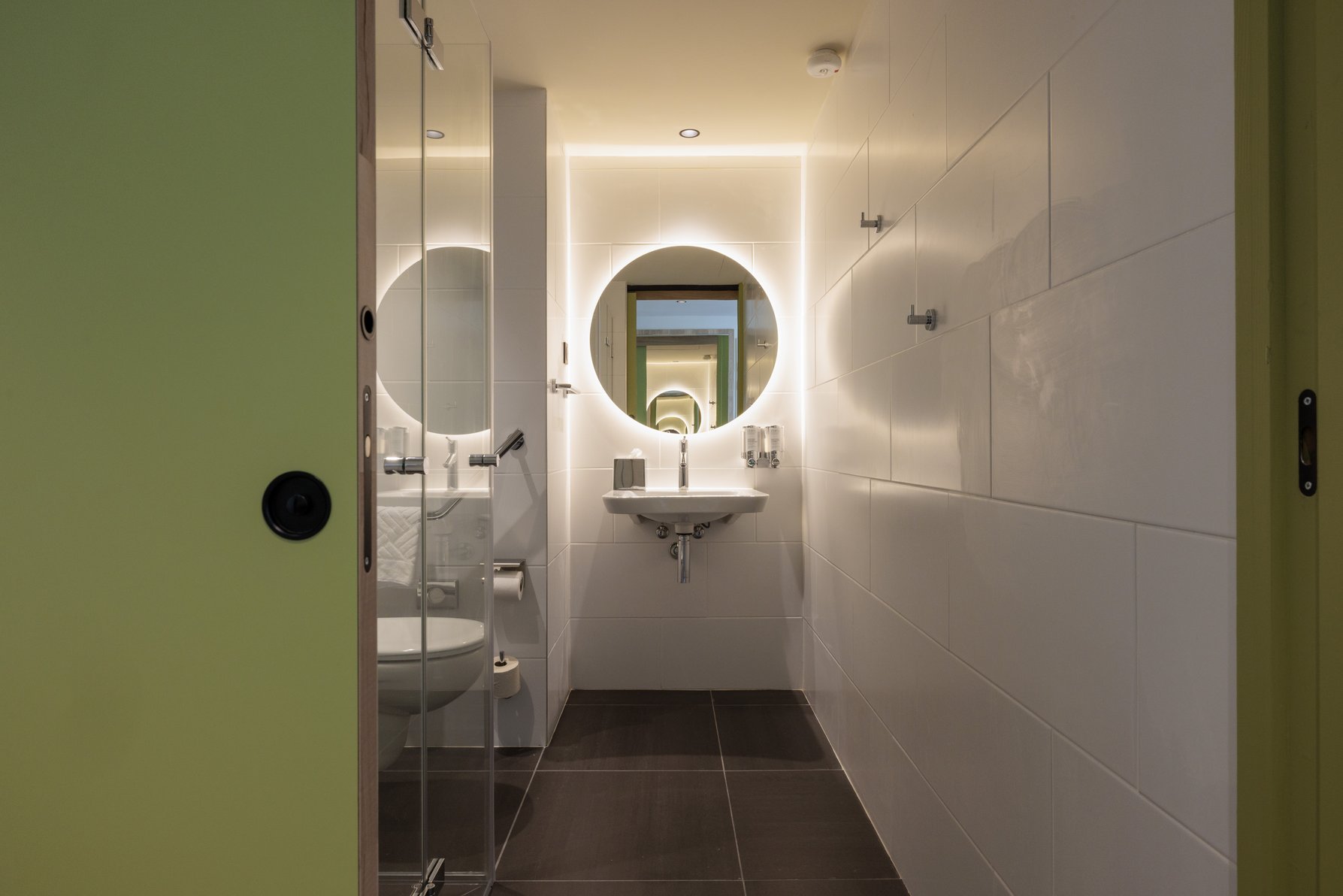 Hampton by Hilton Lyon Airport - Tap to explore photos