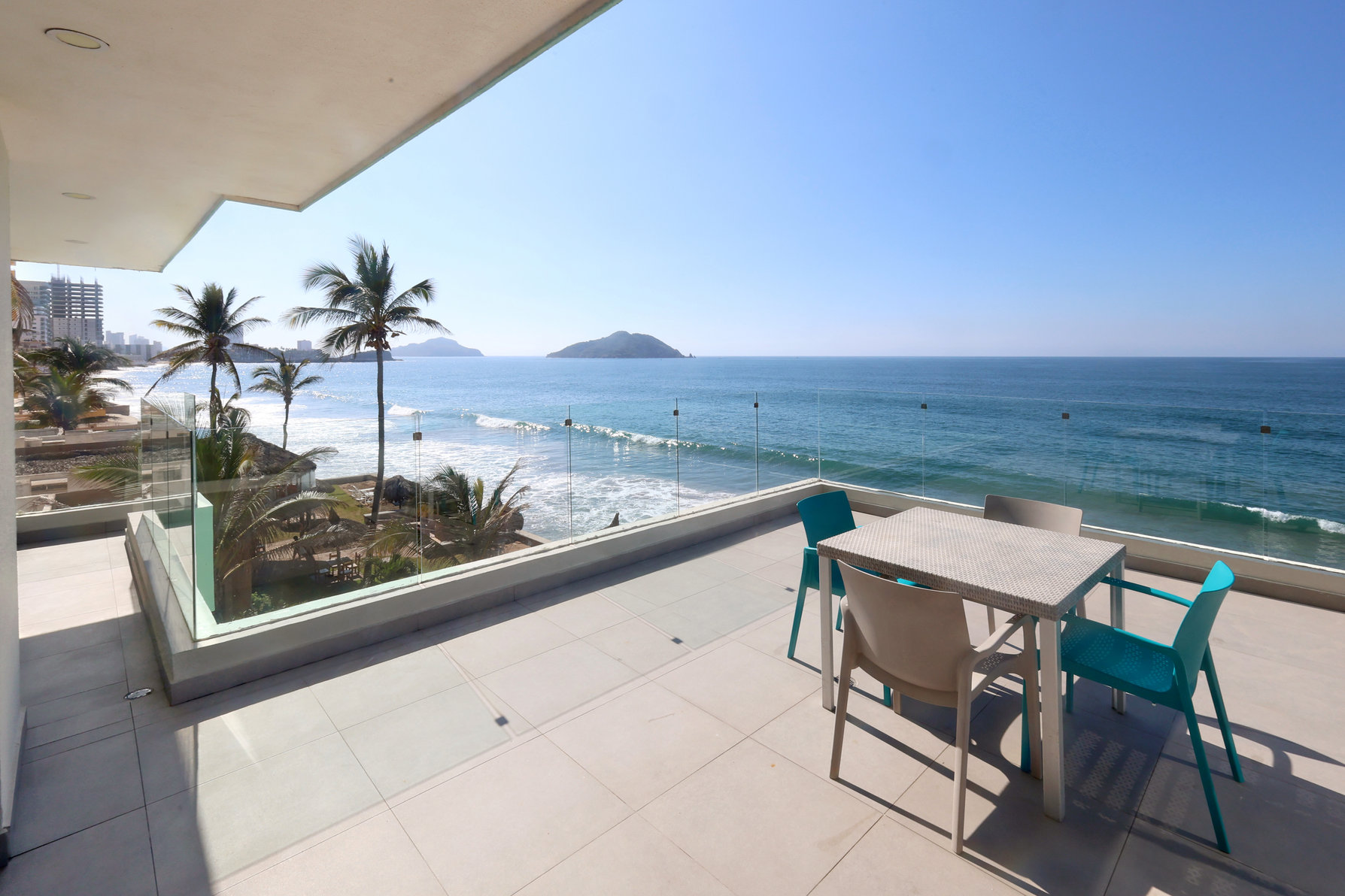 Garner Hotel MAZATLAN BEACH by IHG - Tap to explore photos