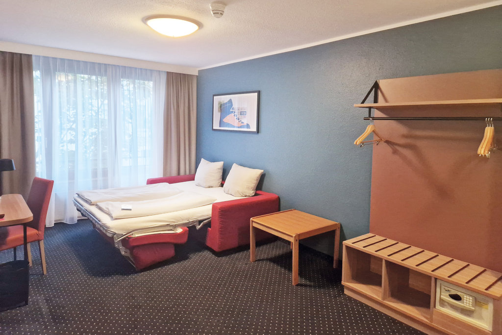 Garner Hotel BOCHUM by IHG - Tap to explore photos