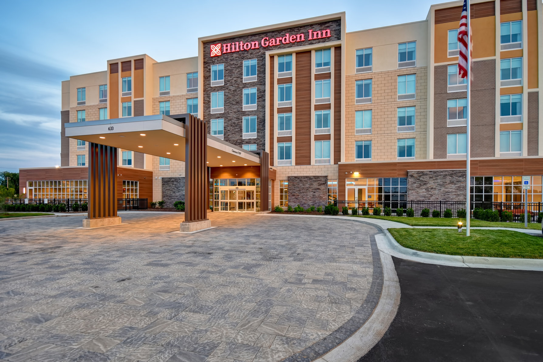 Hilton Garden Inn Lansing West, Mi - Tap to explore photos
