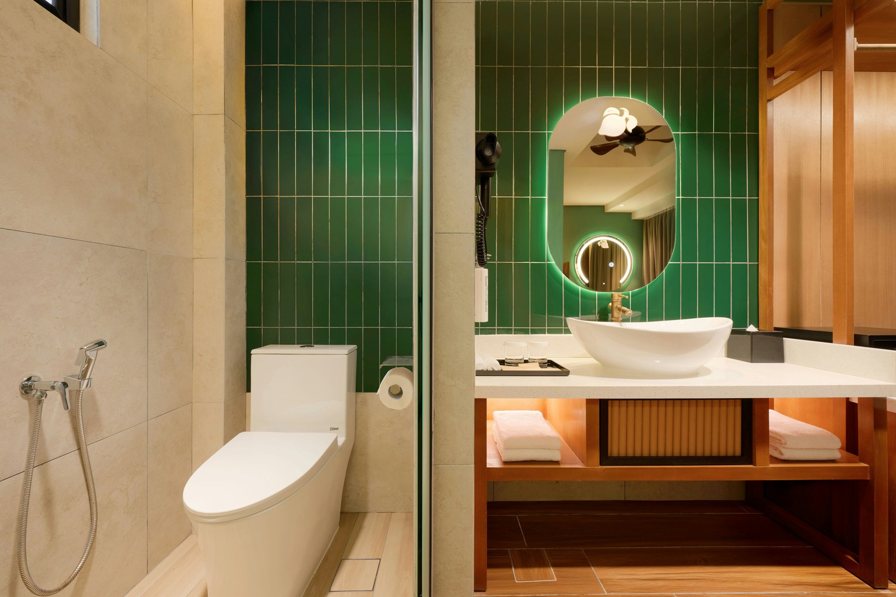 Hilton Garden Inn Kota Kinabalu Tuaran - Tap to explore photos