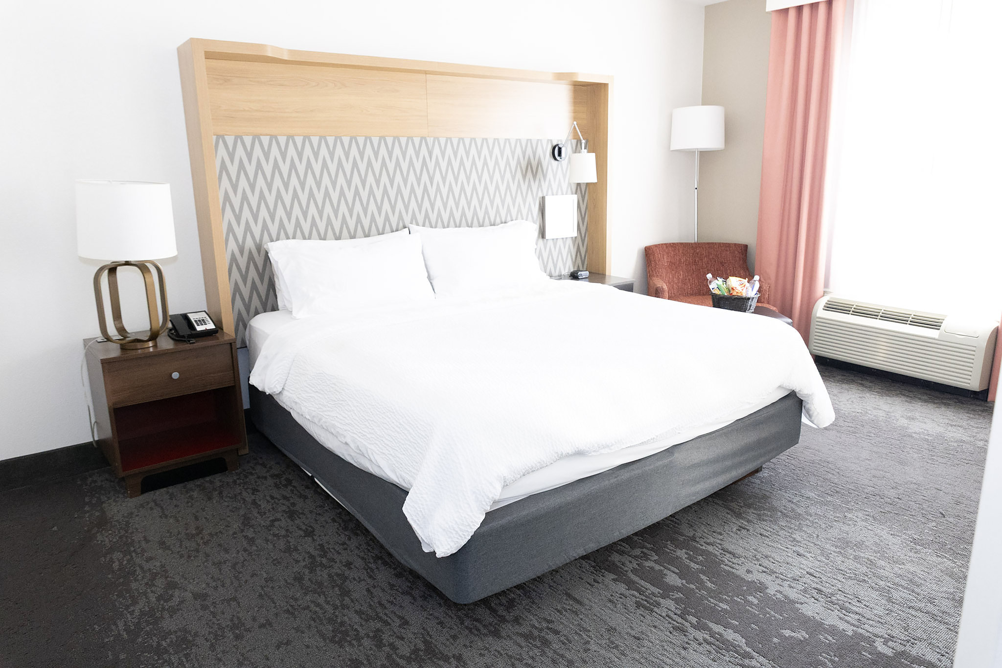 Onyx Suites Wolfchase