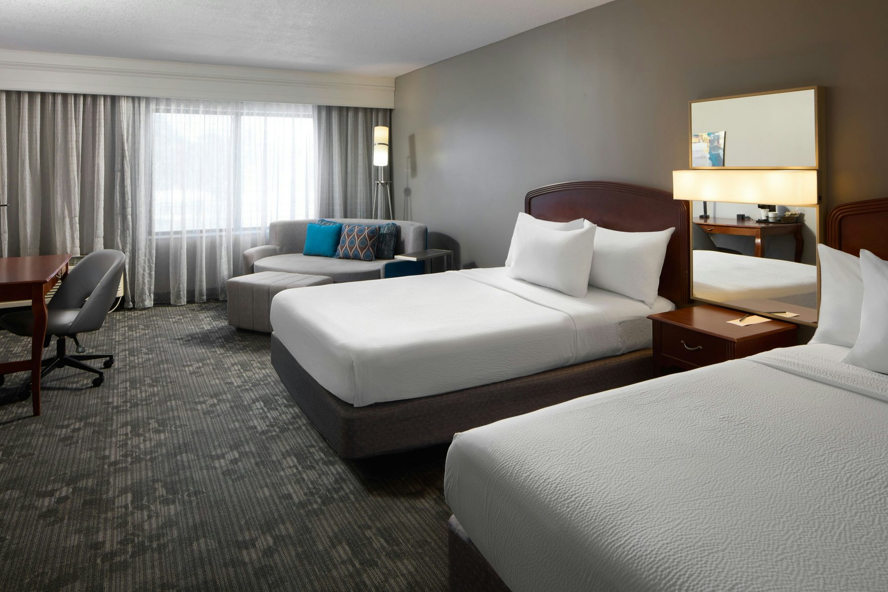 Courtyard by Marriott Newark Granville - Tap to explore photos