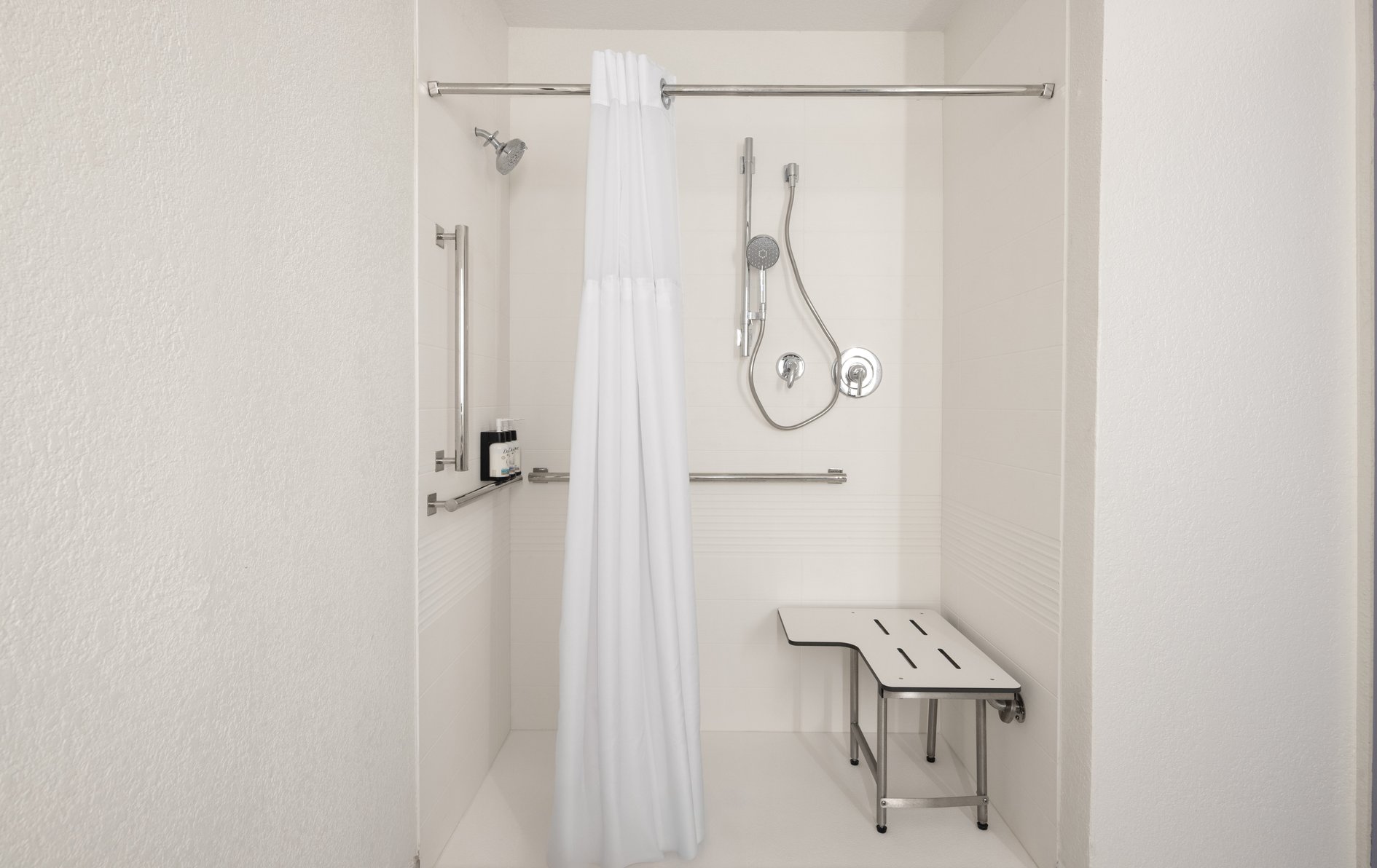Garner Hotel PECOS by IHG - Tap to explore photos
