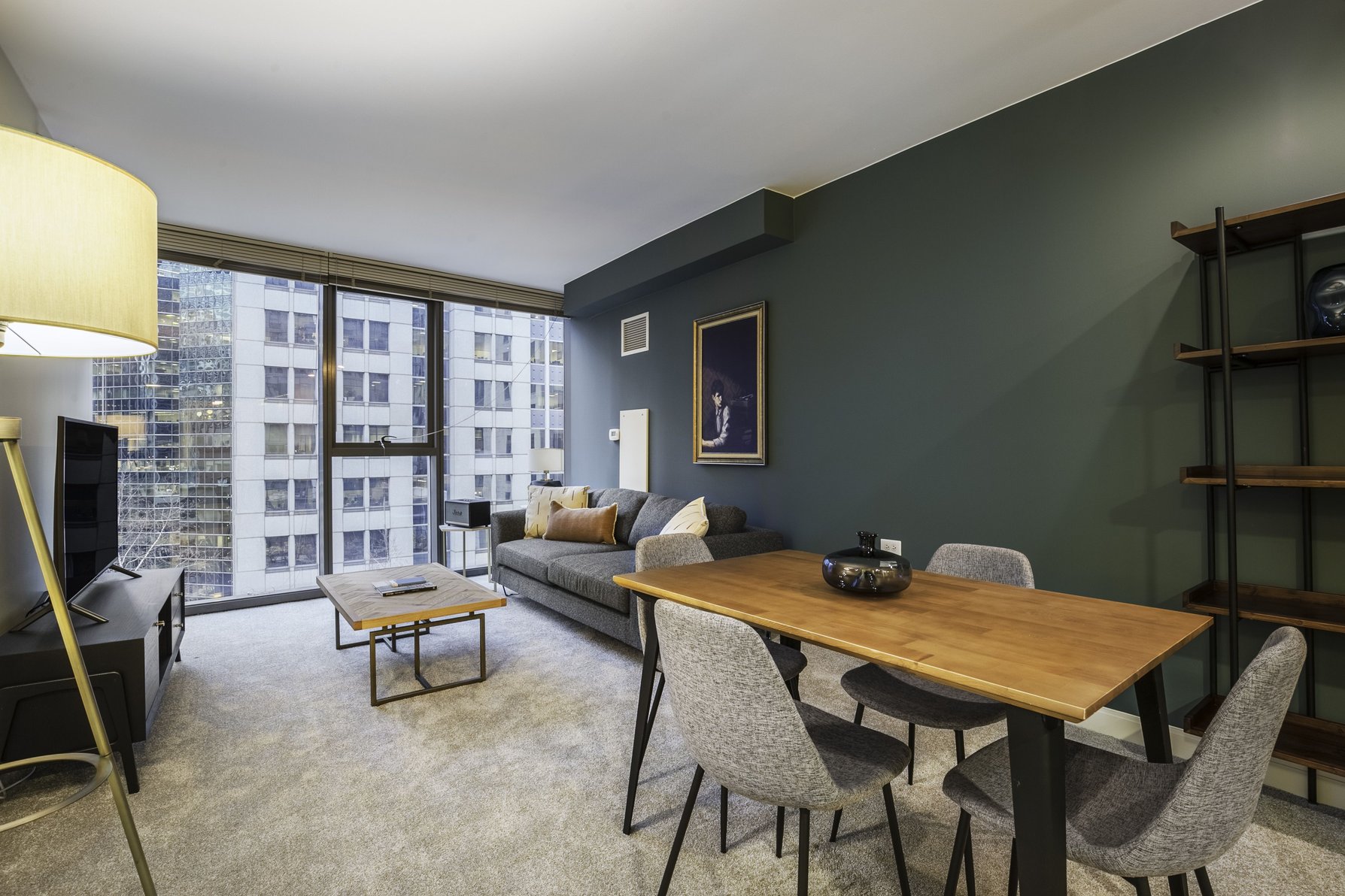 Lake And Wells Apartments – Chicago, IL