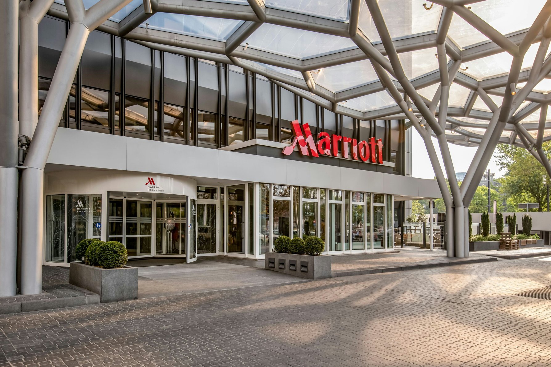 Frankfurt Marriott Hotel - Tap to explore photos