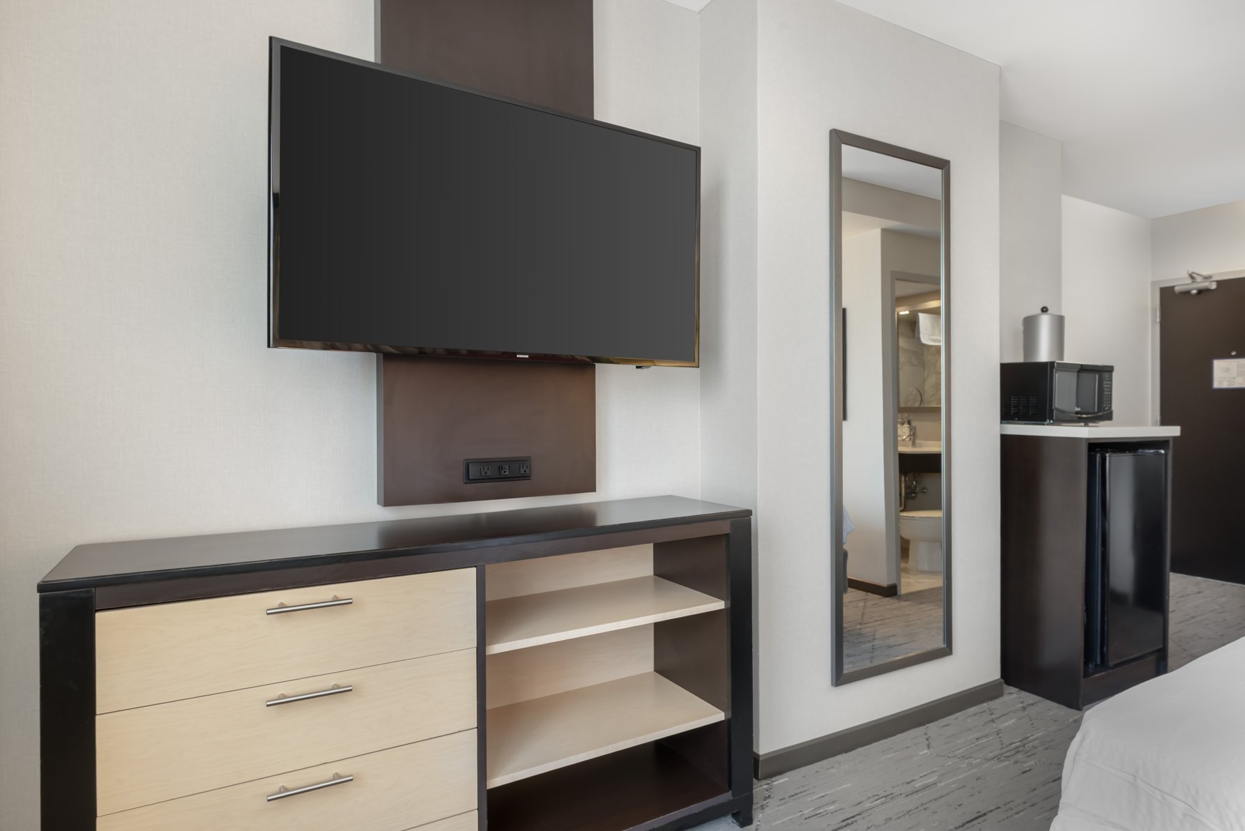 Holiday Inn Express Denver Downtown - Tap to explore photos