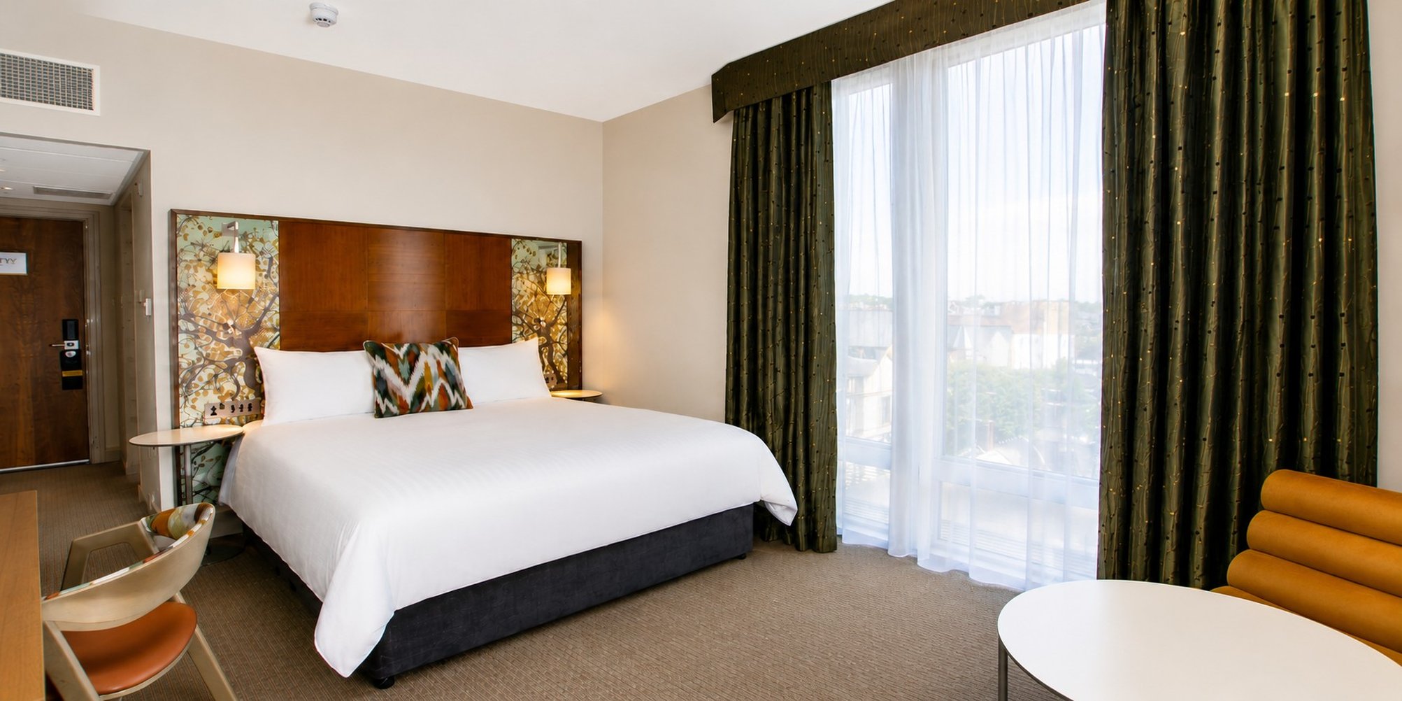 voco SHEFFIELD by IHG - Tap to explore photos