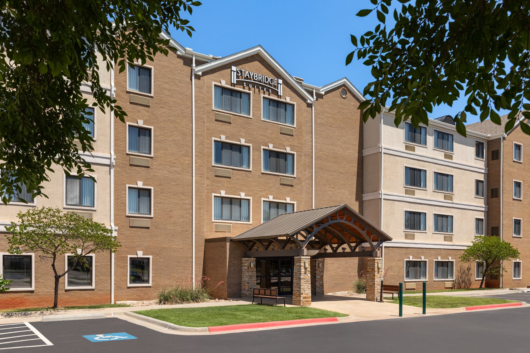 Staybridge Suites OKLAHOMA CITY-QUAIL SPRINGS - Tap to explore photos