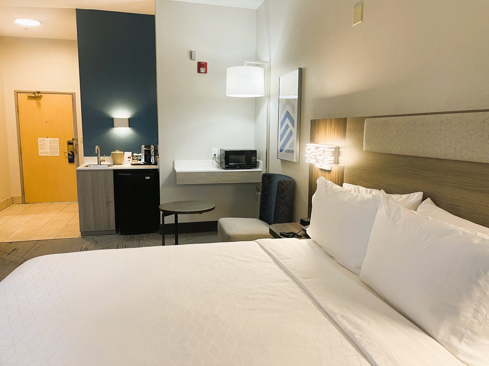 Holiday Inn Express & Suites Berkeley - Tap to explore photos