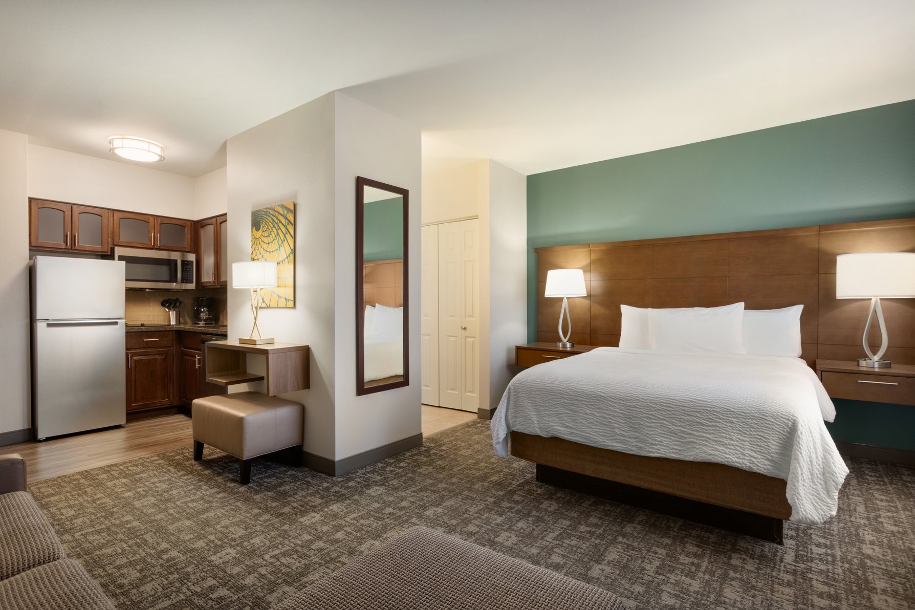 Staybridge Suites OKLAHOMA CITY-QUAIL SPRINGS - Tap to explore photos